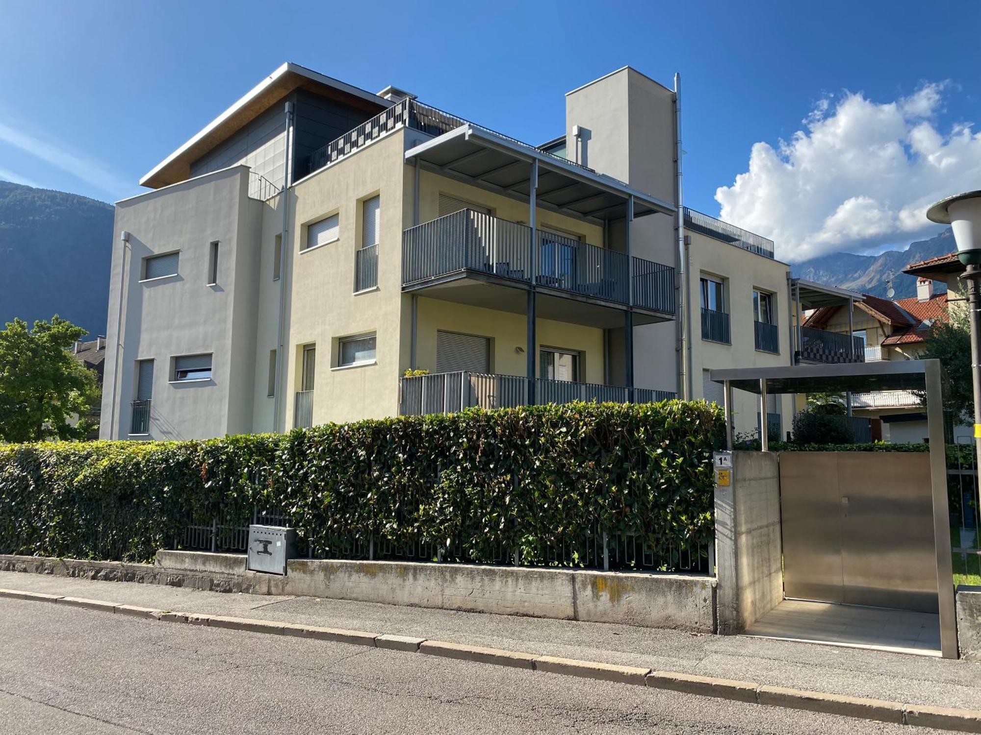 Ehrenburg Apartment Meran