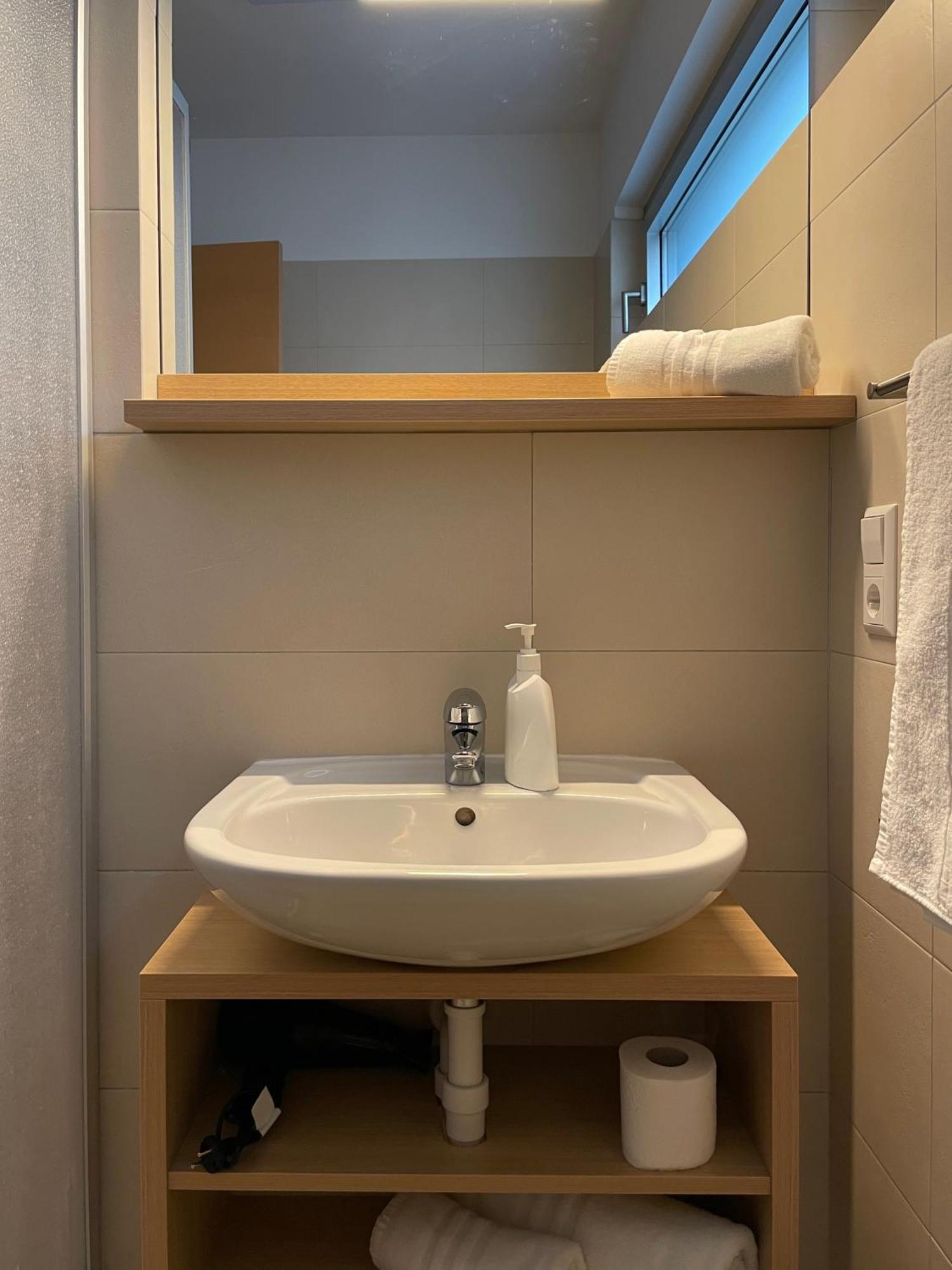 Apartment Ehrenburg Meran
